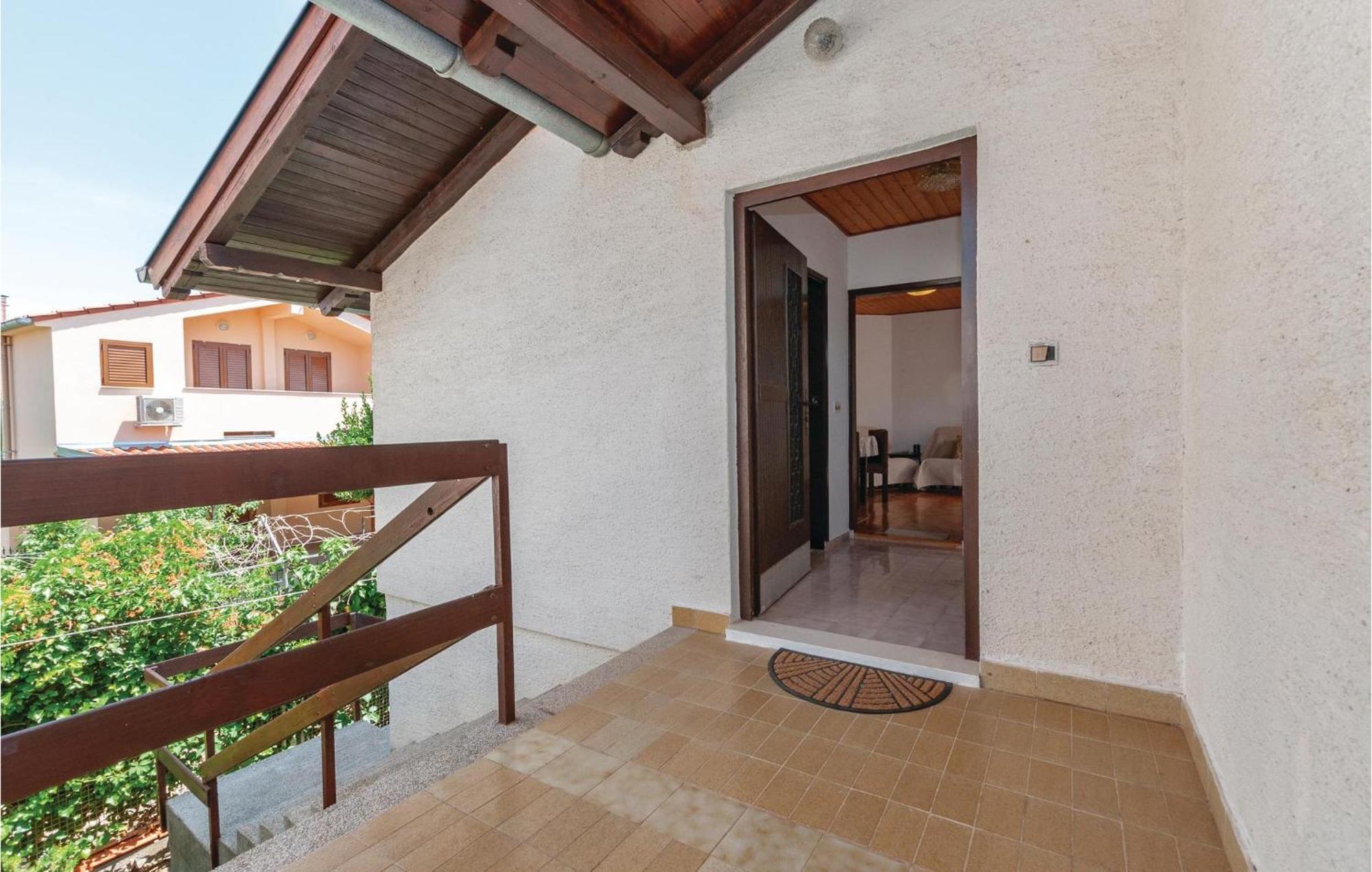 Pet Friendly Apartment In Jadrija With Wifi Bagian luar foto